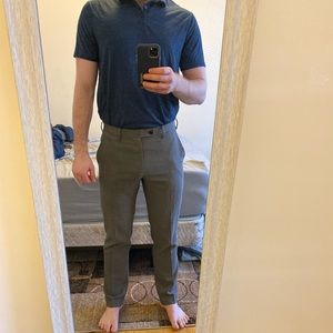 Men’s Gray Wool-Like Uniqlo Dress Pants (size 30)